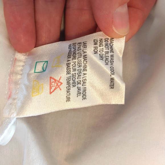 White A&E Sport fitted v-neck button down - Picture 7 of 8